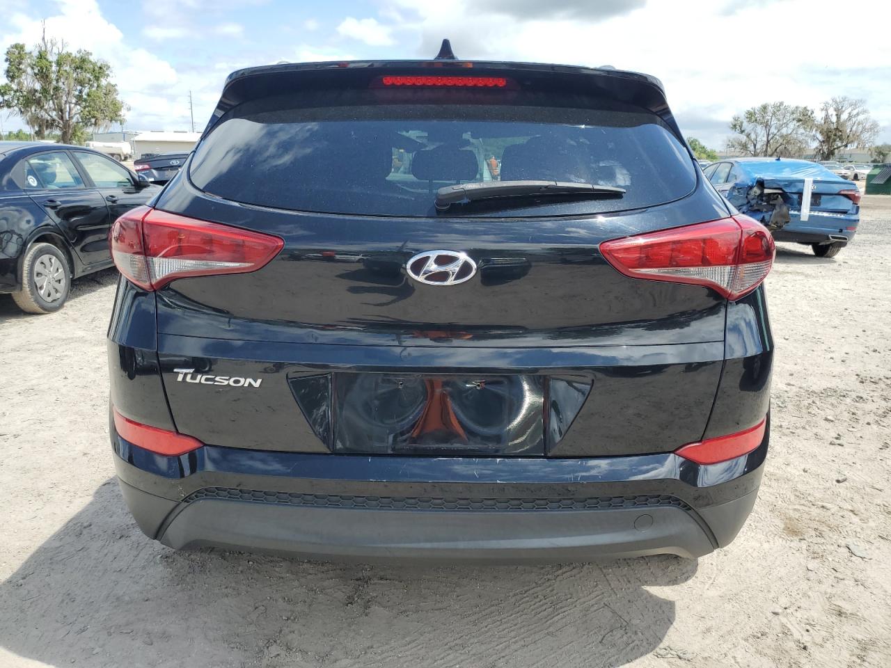 KM8J33A41JU651271 2018 Hyundai Tucson Sel