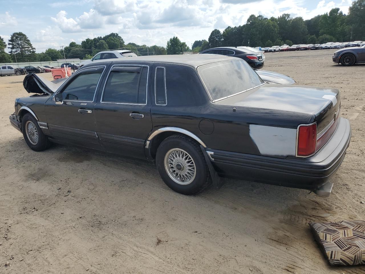 1LNLM81WXRY704381 1994 Lincoln Town Car Executive