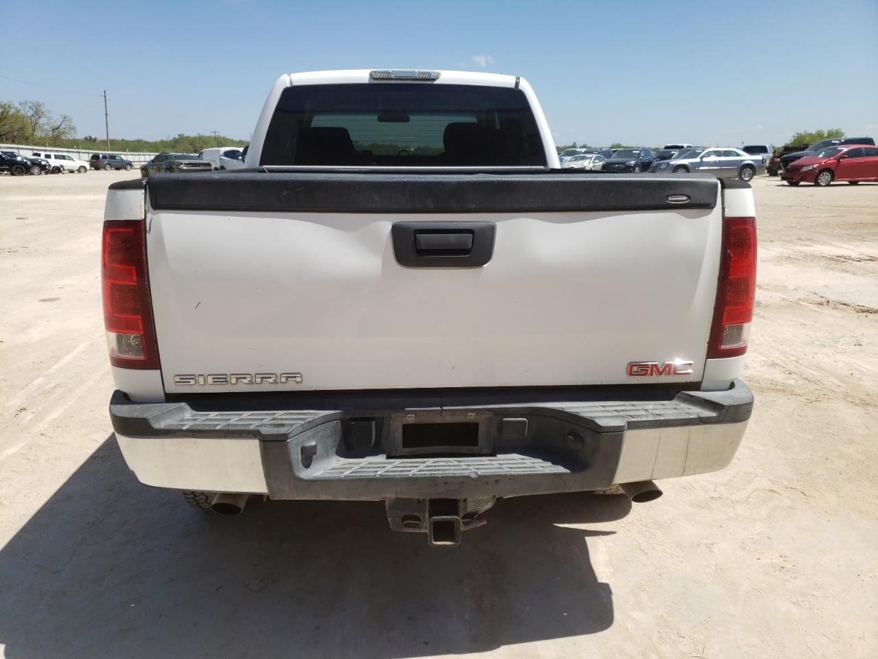 1GT22ZCG8BZ175823 2011 GMC Sierra K2500 Heavy Duty