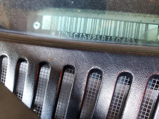 2005 Chevrolet Tahoe C1500 VIN: 1GNEC13V25R180683 Lot: 58690824