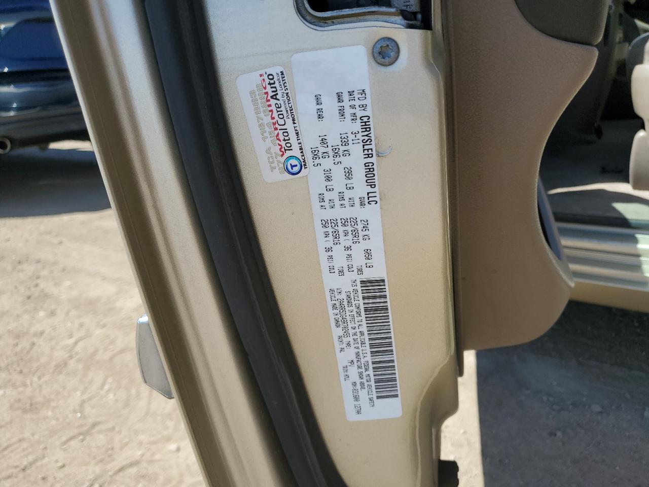 2A4RR5DG4BR702455 2011 Chrysler Town & Country Touring