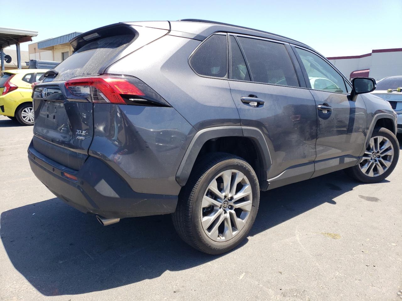 2T3A1RFV4NC286836 2022 Toyota Rav4 Xle Premium