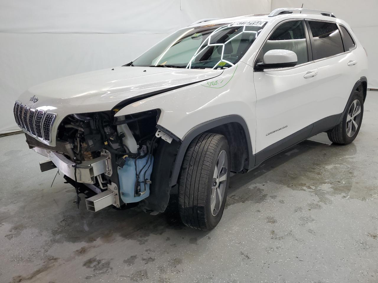 1C4PJMDX4KD438235 2019 Jeep Cherokee Limited