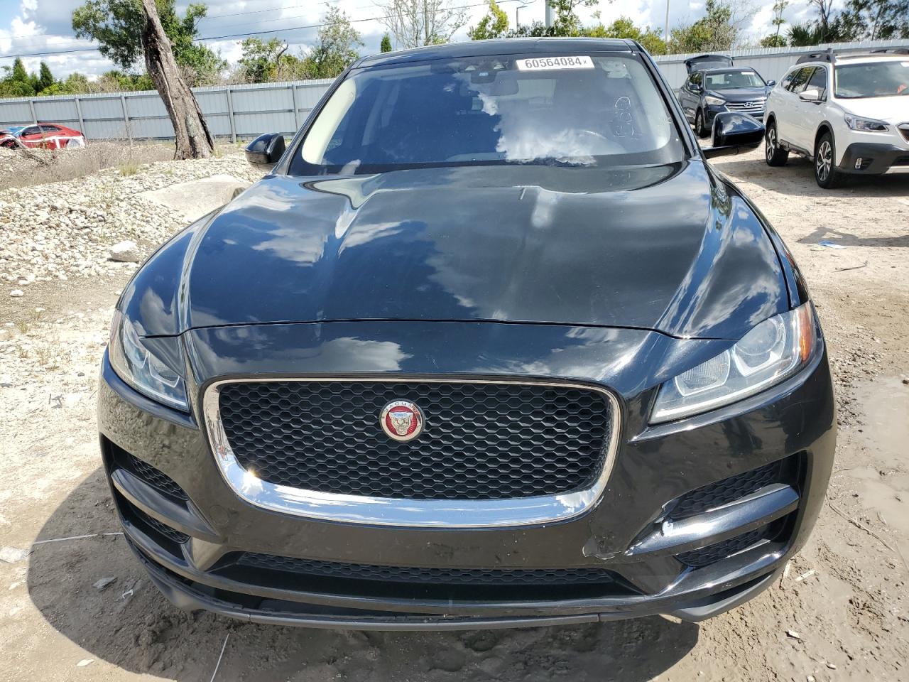 2018 Jaguar F-Pace Premium vin: SADCJ2GX6JA235723