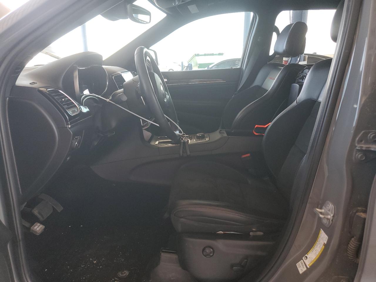 1C4RJFLG9KC786530 2019 Jeep Grand Cherokee Trailhawk