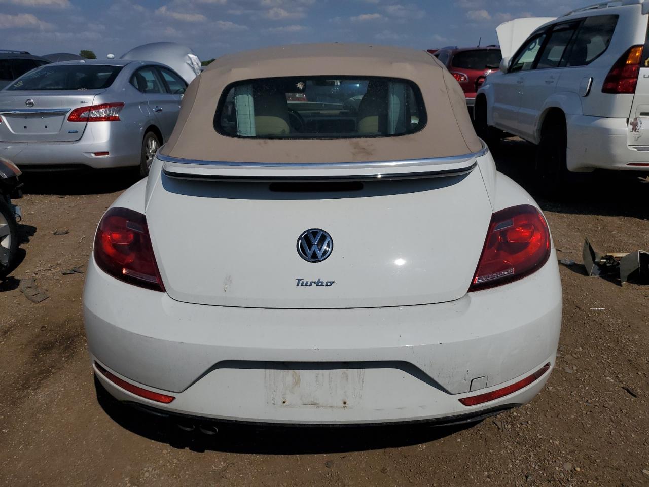 3VW517AT3HM821006 2017 Volkswagen Beetle S/Se