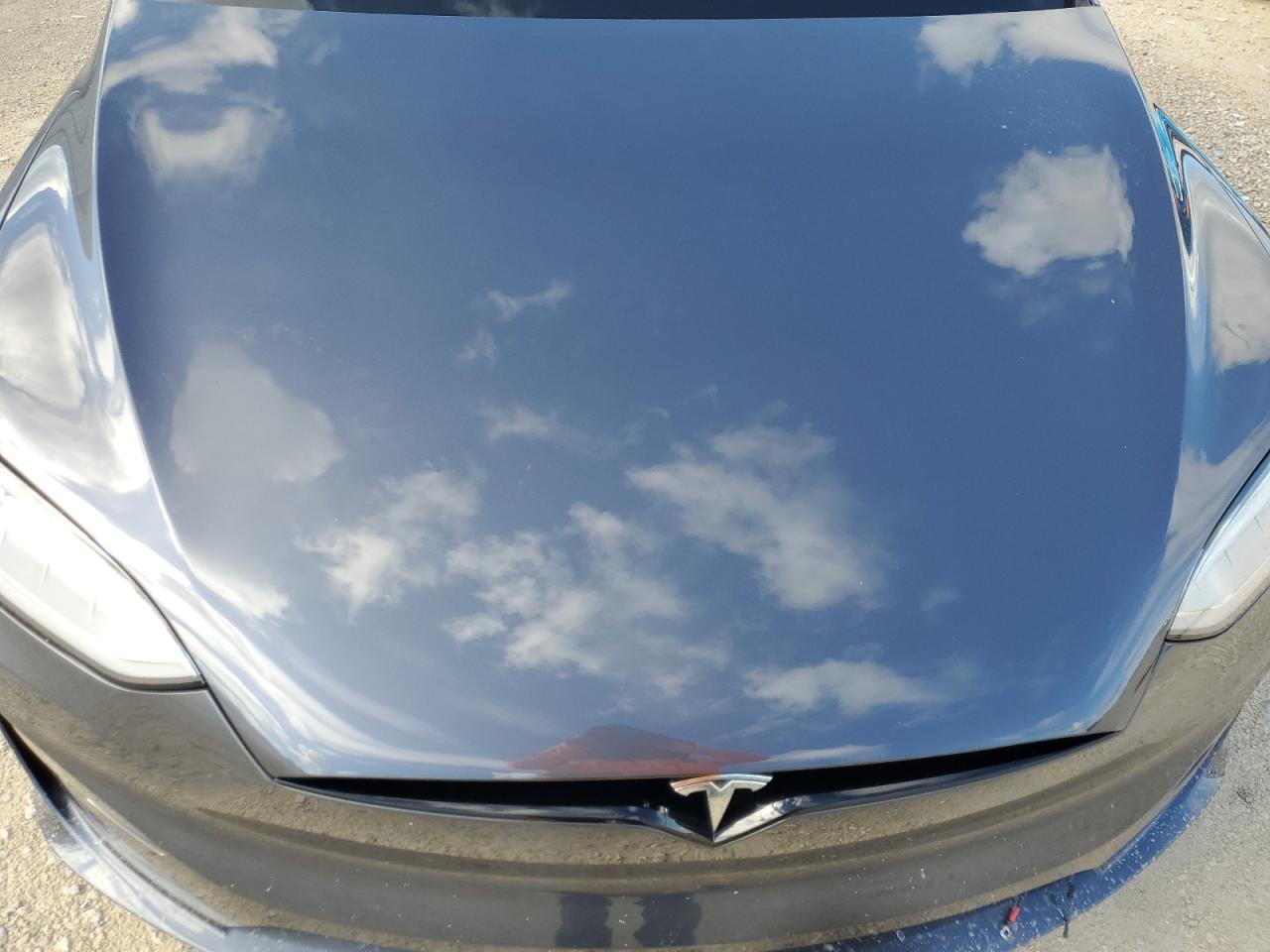 7SAXCBE60NF332742 2022 Tesla Model X