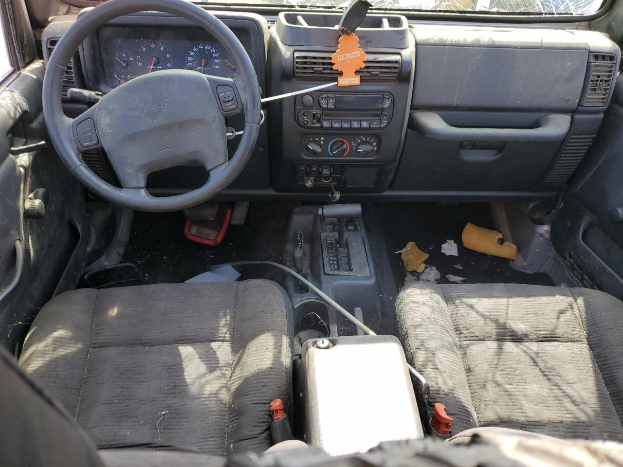 1J4FA49S74P748030 2004 Jeep Wrangler / Tj Sport