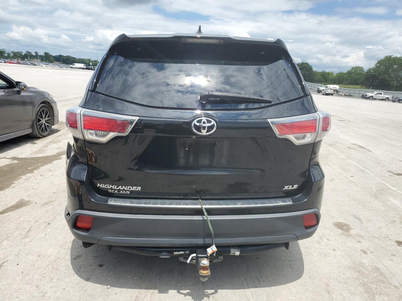 5TDKKRFH1GS156608 2016 Toyota Highlander Xle
