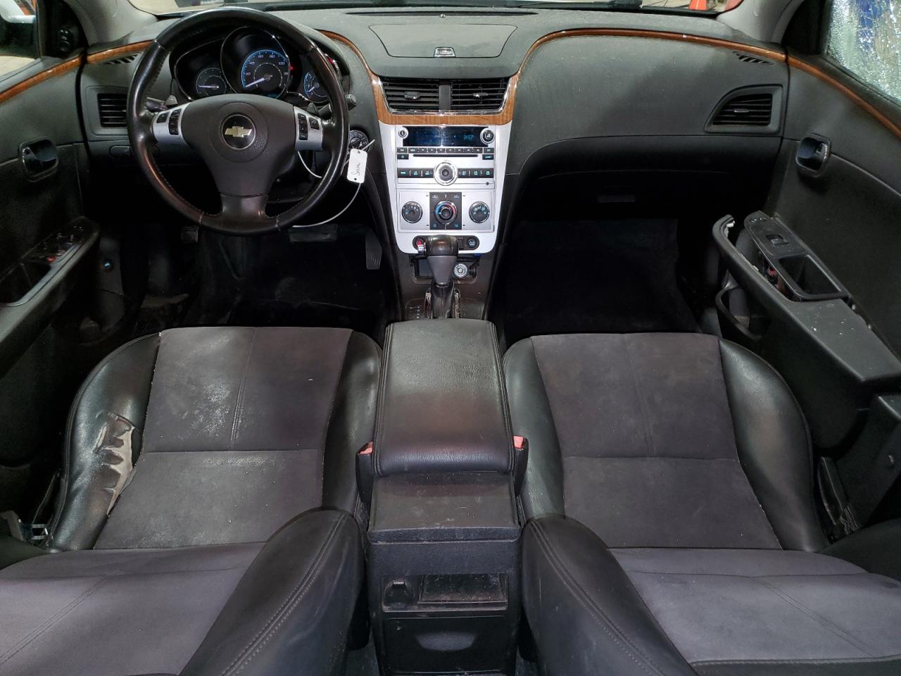 1G1ZJ577294246731 2009 Chevrolet Malibu 2Lt