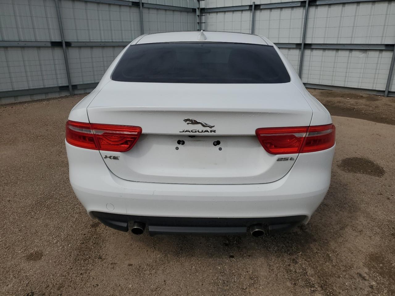 SAJAE4FX2KCP46423 2019 Jaguar Xe Prestige