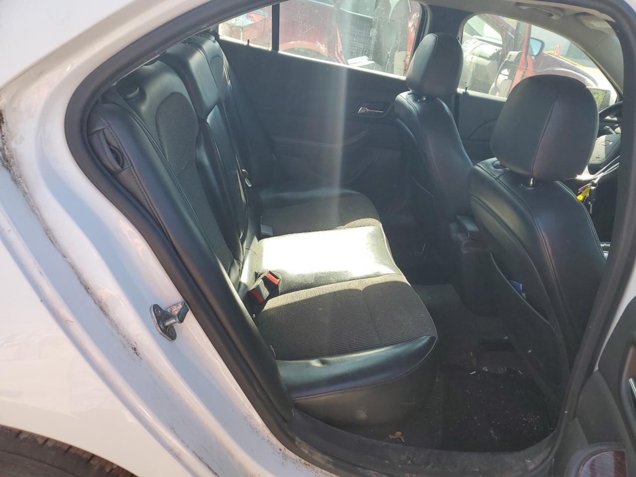 1G11E5SA2DF287524 2013 Chevrolet Malibu 2Lt