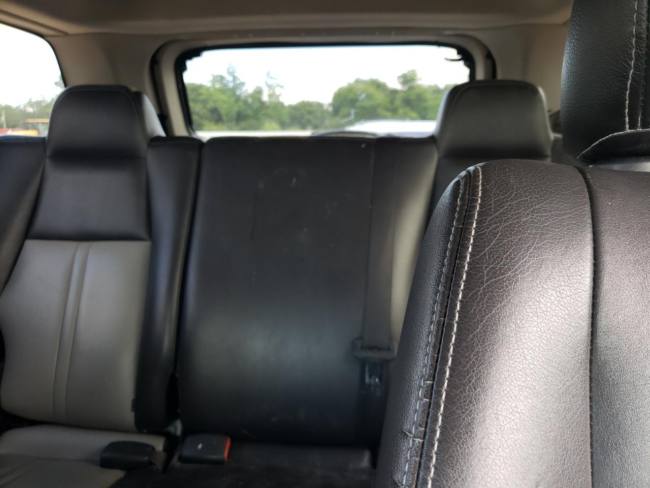 1J4PR4GK3AC149242 2010 Jeep Grand Cherokee Laredo