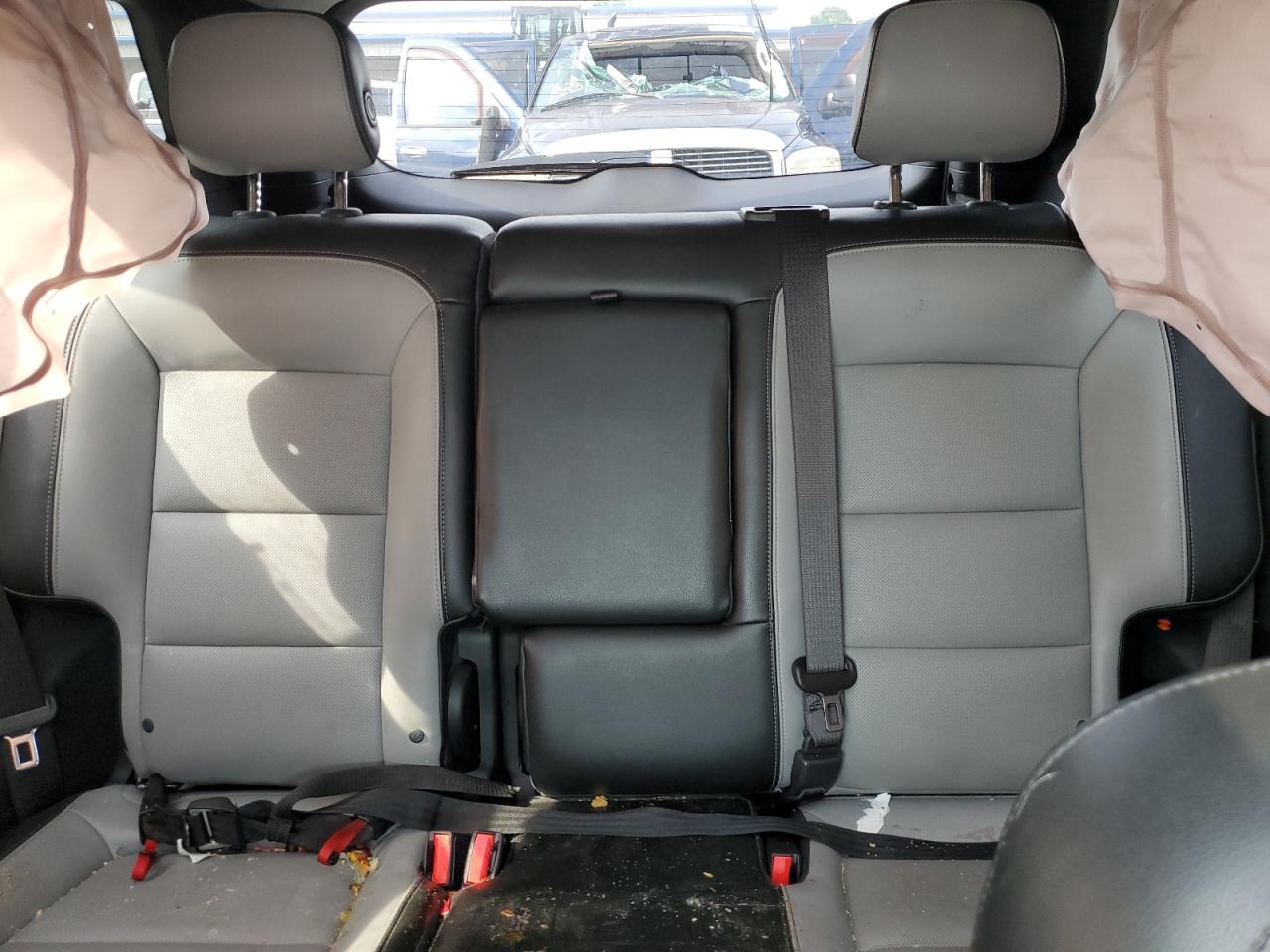 3GNAXMEV2JS558896 2018 Chevrolet Equinox Premier