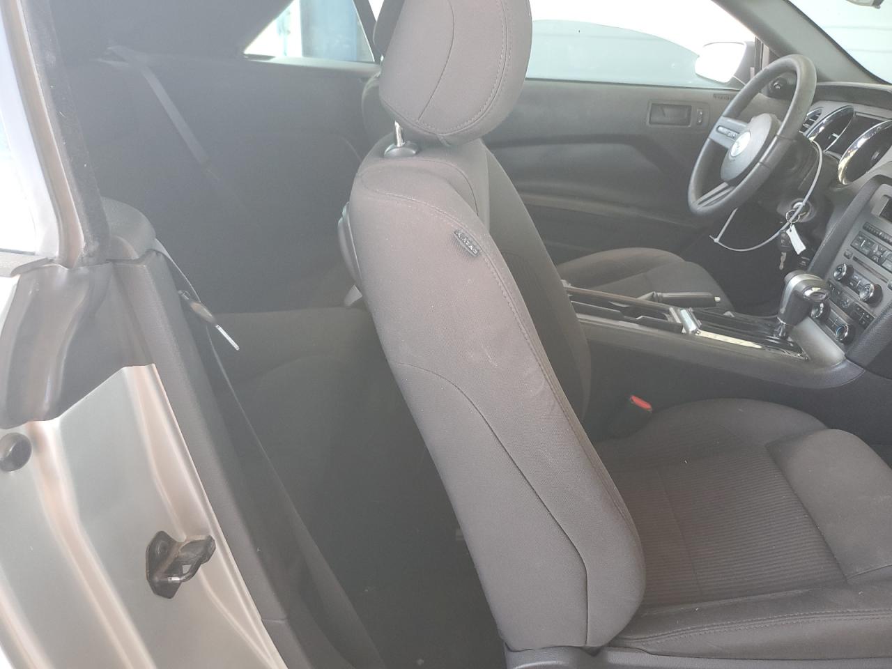 1ZVBP8EM1C5270597 2012 Ford Mustang