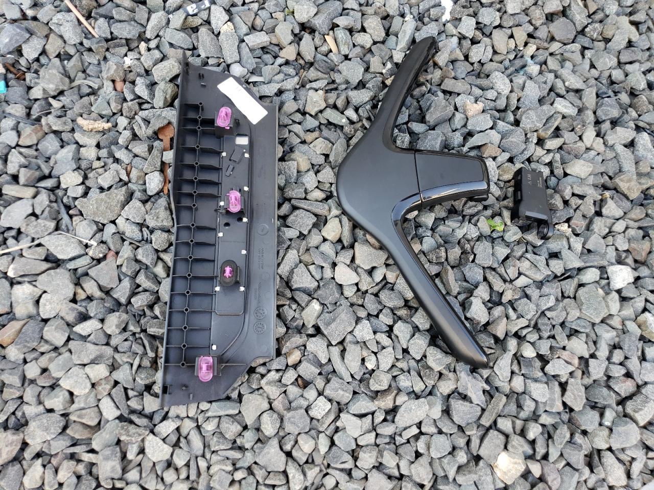 SALYL2RV5JA756190 2018 Land Rover Range Rover Velar R-Dynamic Se