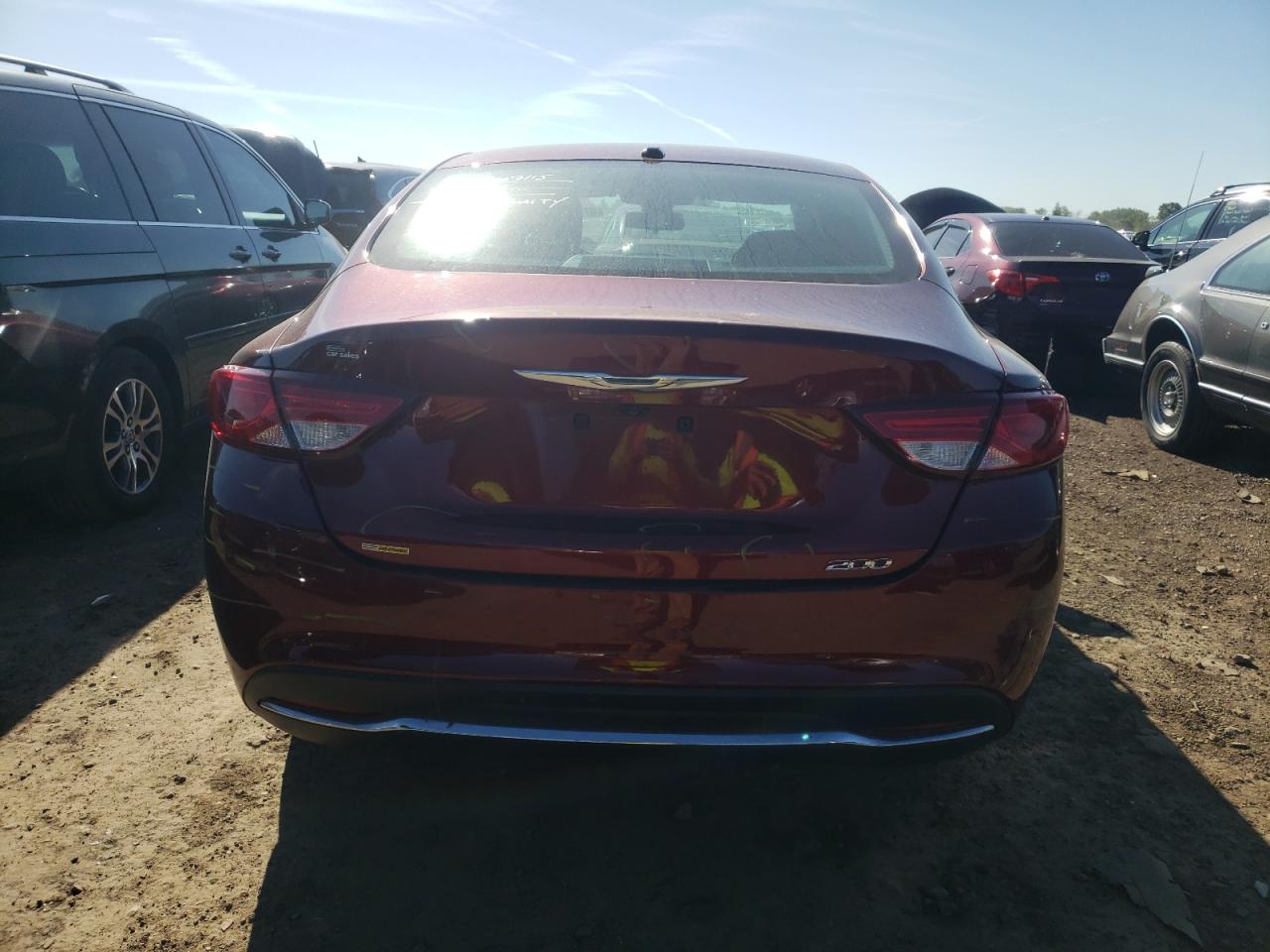 2015 Chrysler 200 Limited vin: 1C3CCCAB8FN680610