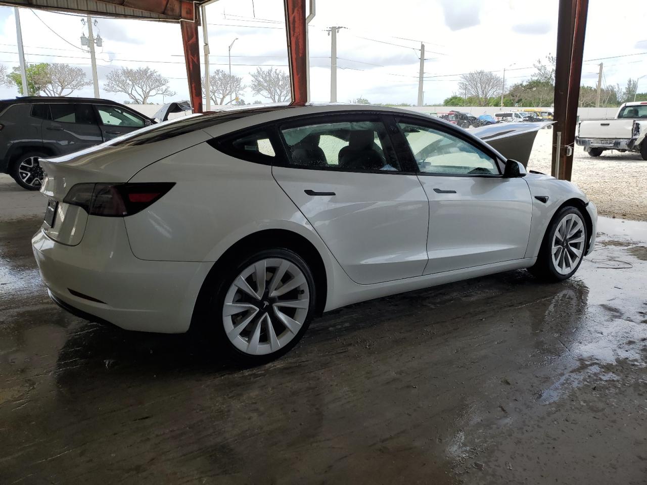 Lot #2726494324 2023 TESLA MODEL 3