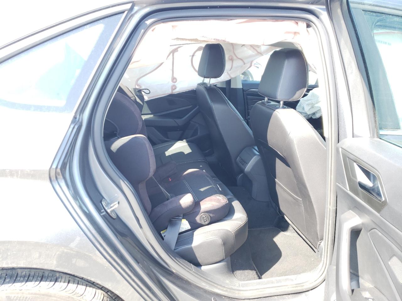 3VWGM7BU6NM016040 2022 Volkswagen Jetta Sel