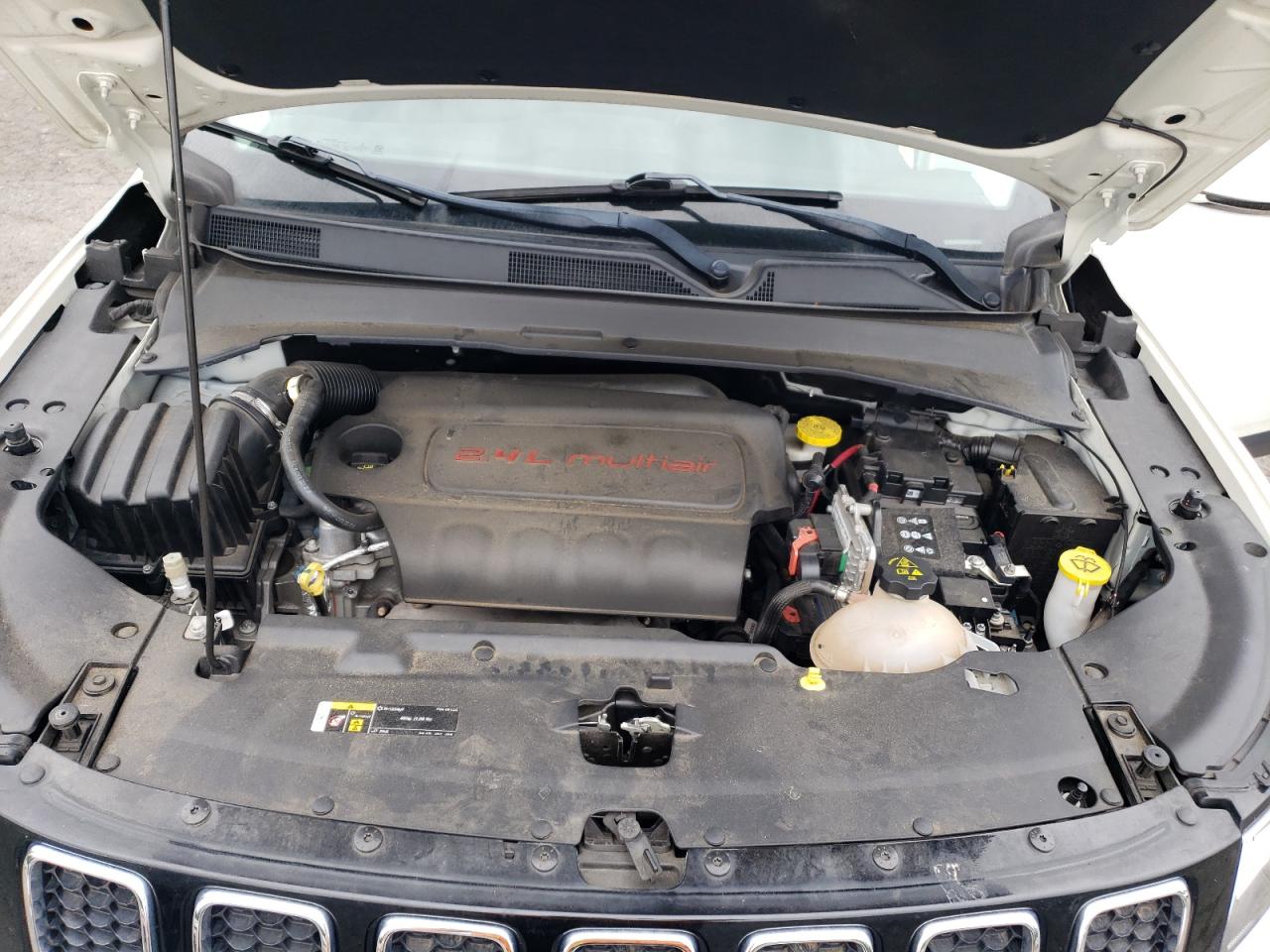 3C4NJDCB1JT245207 2018 Jeep Compass Limited