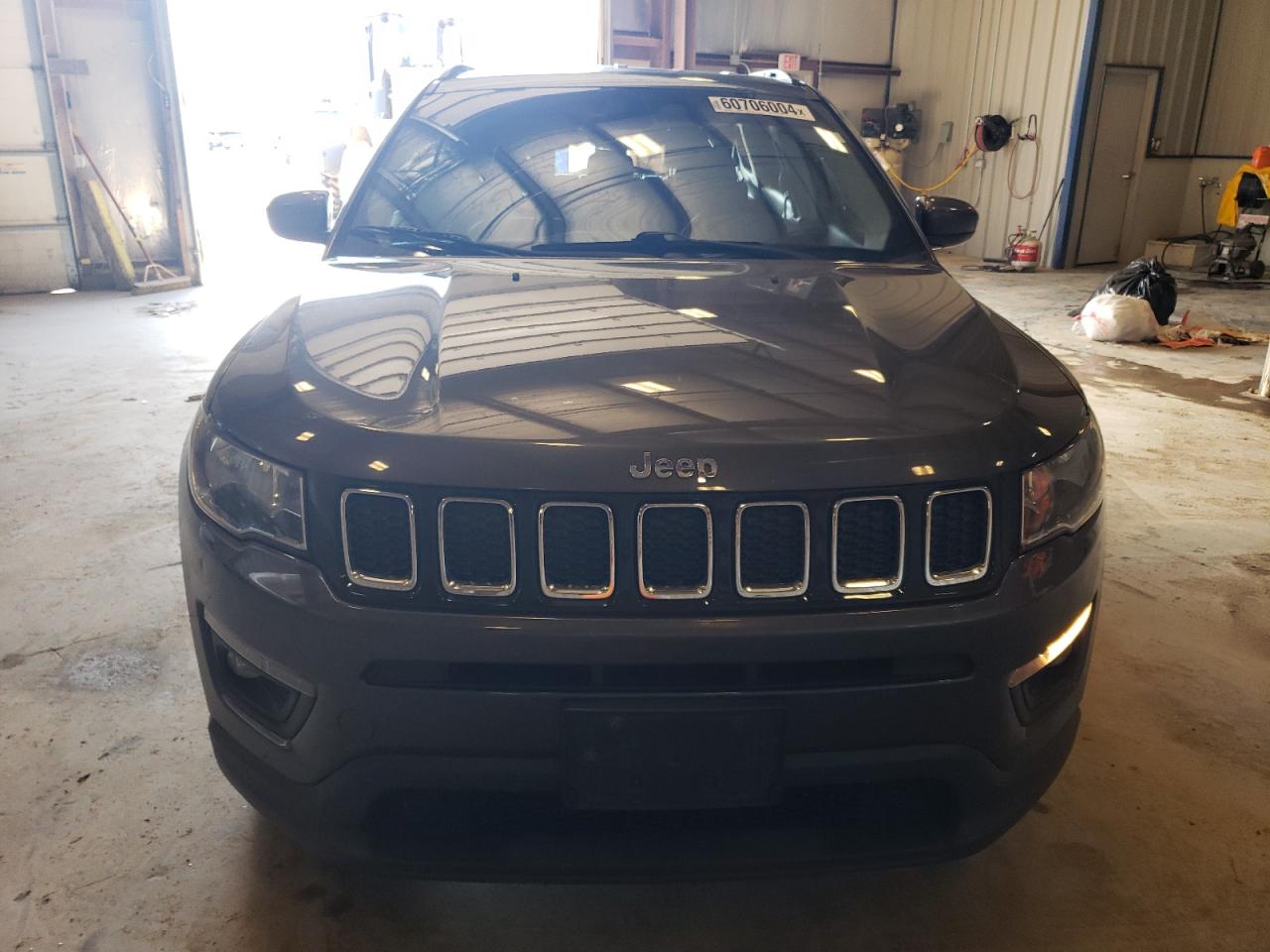 Lot #2876850384 2017 JEEP COMPASS LA