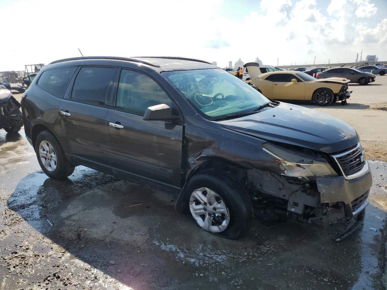 2014 Chevrolet Traverse Ls vin: 1GNKRFED0EJ345518