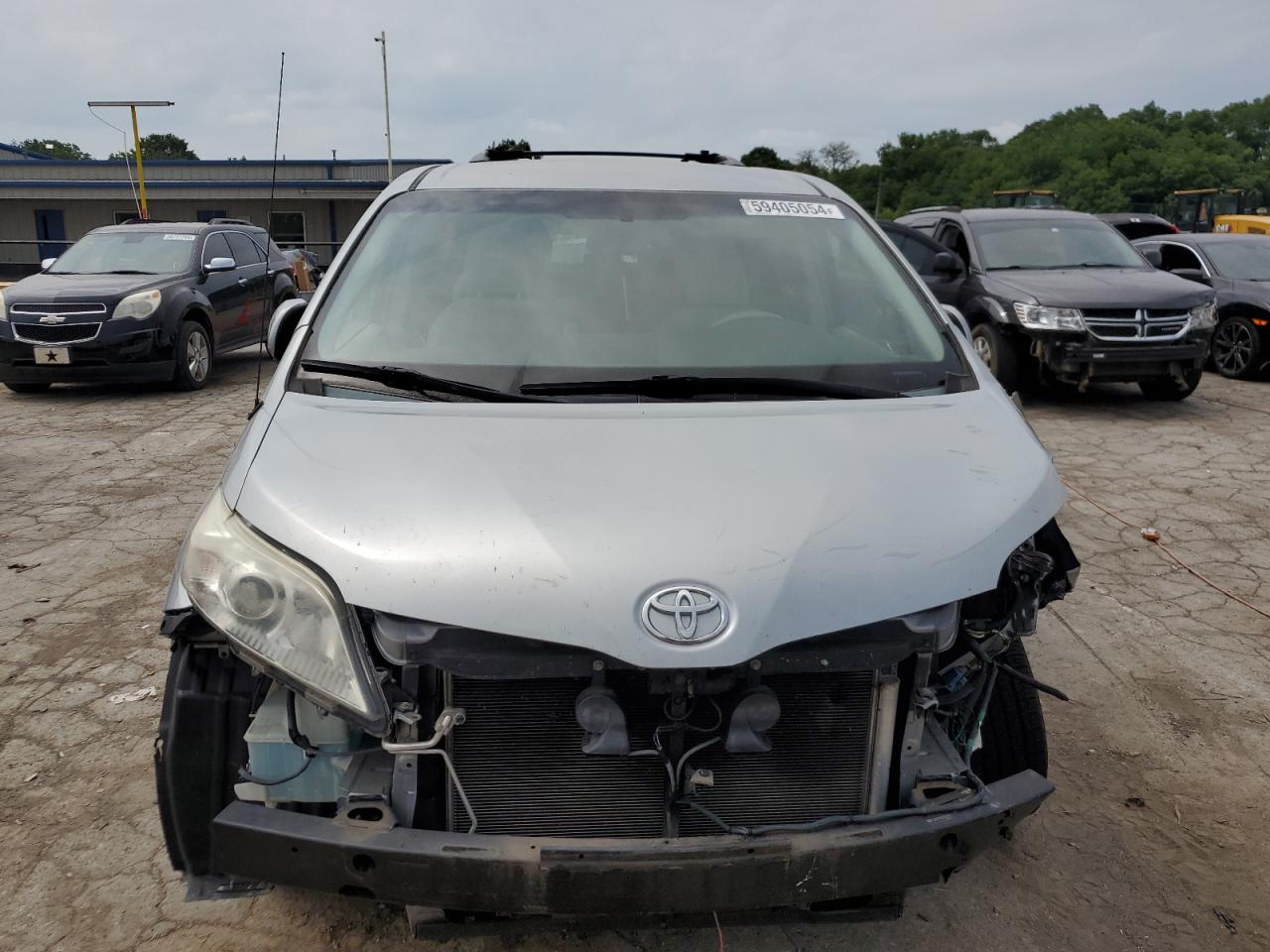 Lot #2650041130 2013 TOYOTA SIENNA LE