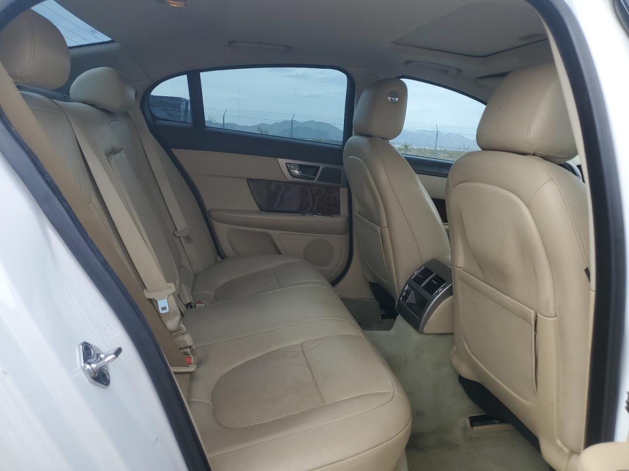 SAJWA0GB0BLR82789 2011 Jaguar Xf Premium