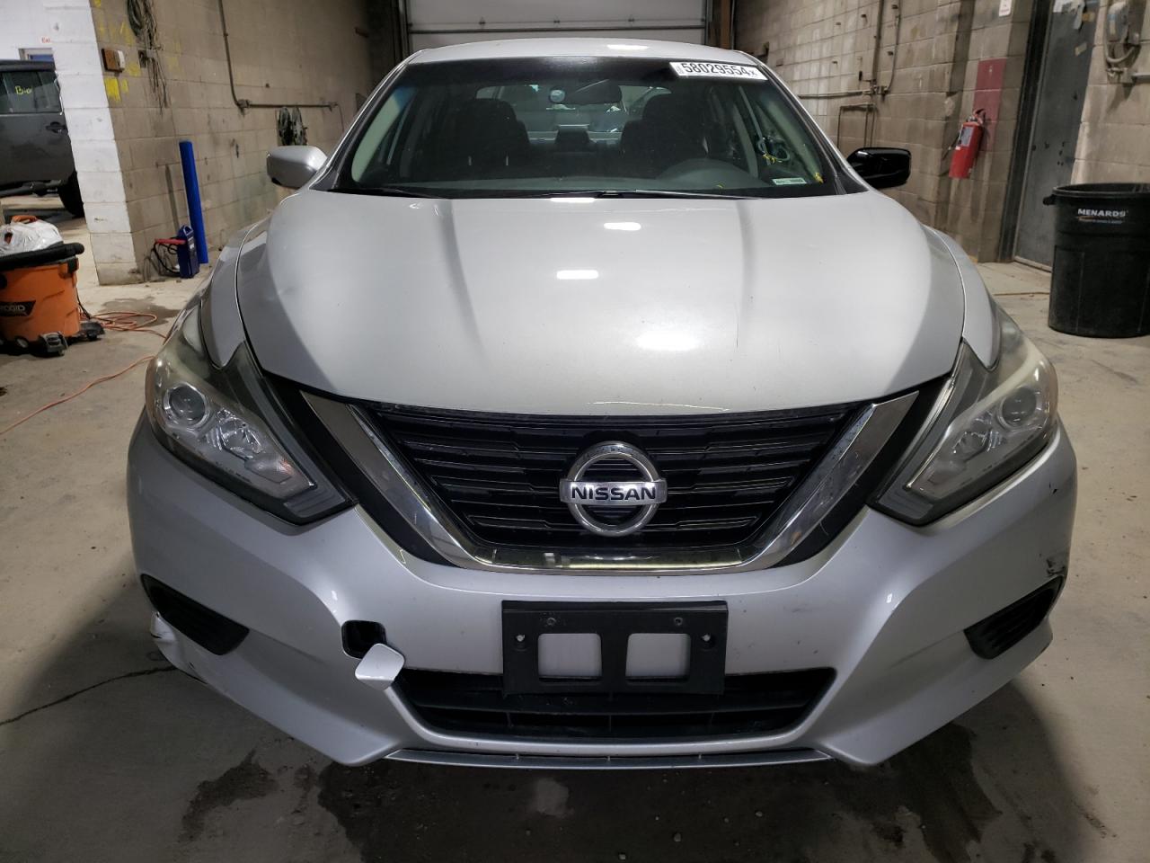 1N4AL3AP1GC226183 2016 Nissan Altima 2.5