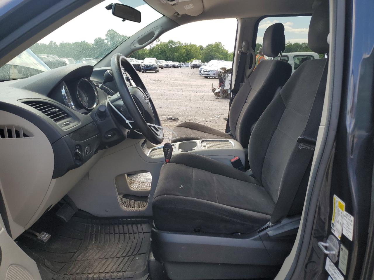 2C4RDGCG7DR590867 2013 Dodge Grand Caravan Sxt