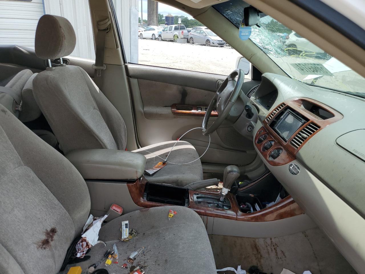 JTDBE32K640249791 2004 Toyota Camry Le