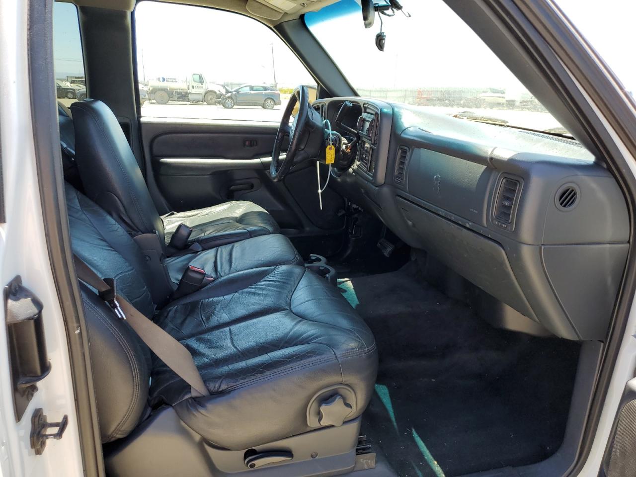 2GTEC19T811185100 2001 GMC New Sierra C1500