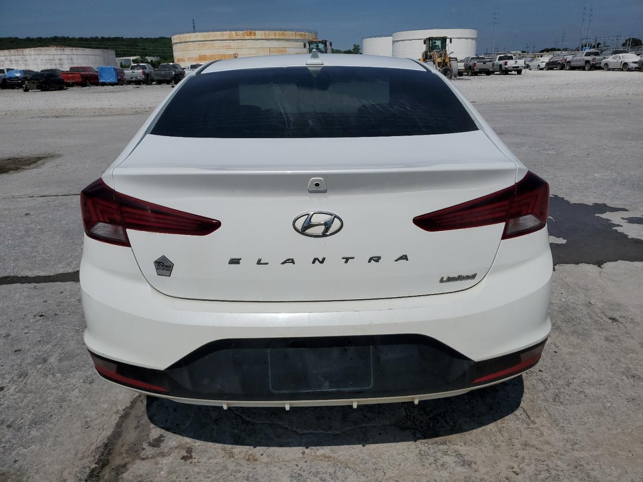 2020 Hyundai Elantra Sel vin: 5NPD84LF9LH546546