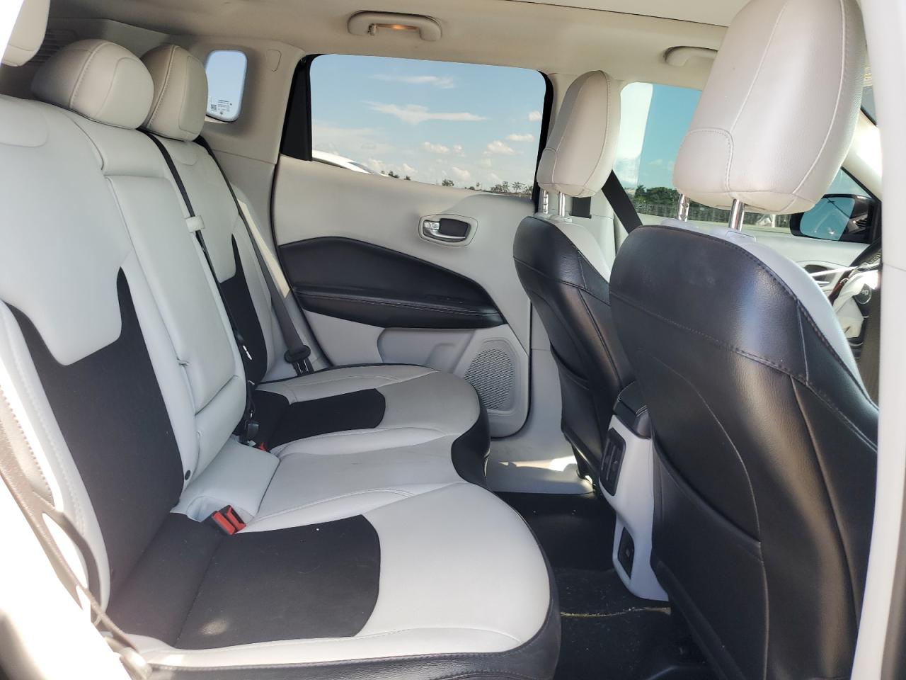 3C4NJCBB7LT166073 2020 Jeep Compass Latitude