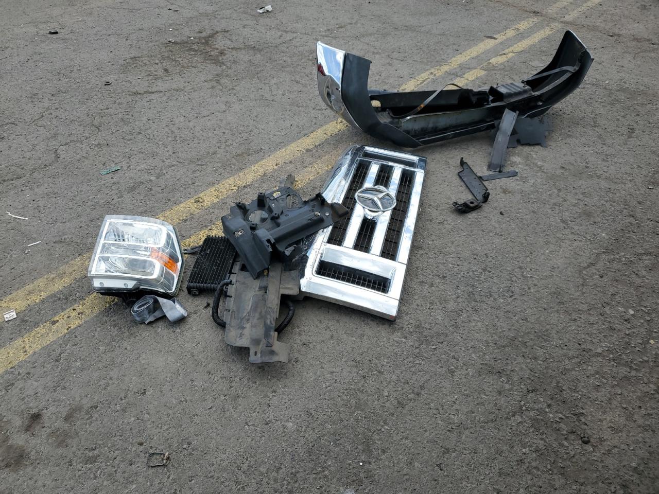 1FBSS3BL4BDB12604 2011 Ford Econoline E350 Super Duty Wagon