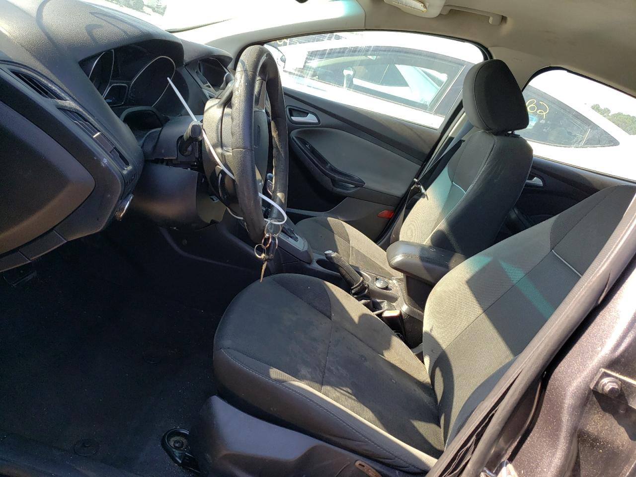 1FADP3F28DL291686 2013 Ford Focus Se