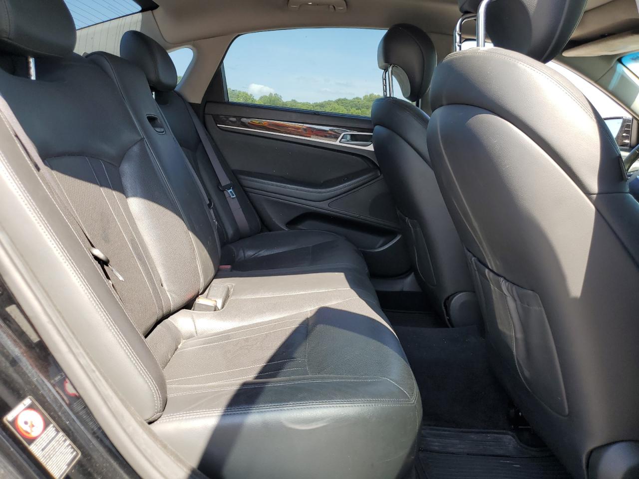 KMHGN4JE9FU101004 2015 Hyundai Genesis 3.8L