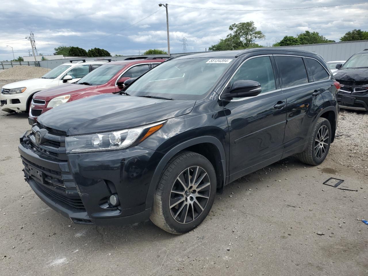 5TDJZRFH8HS438348 2017 Toyota Highlander Se