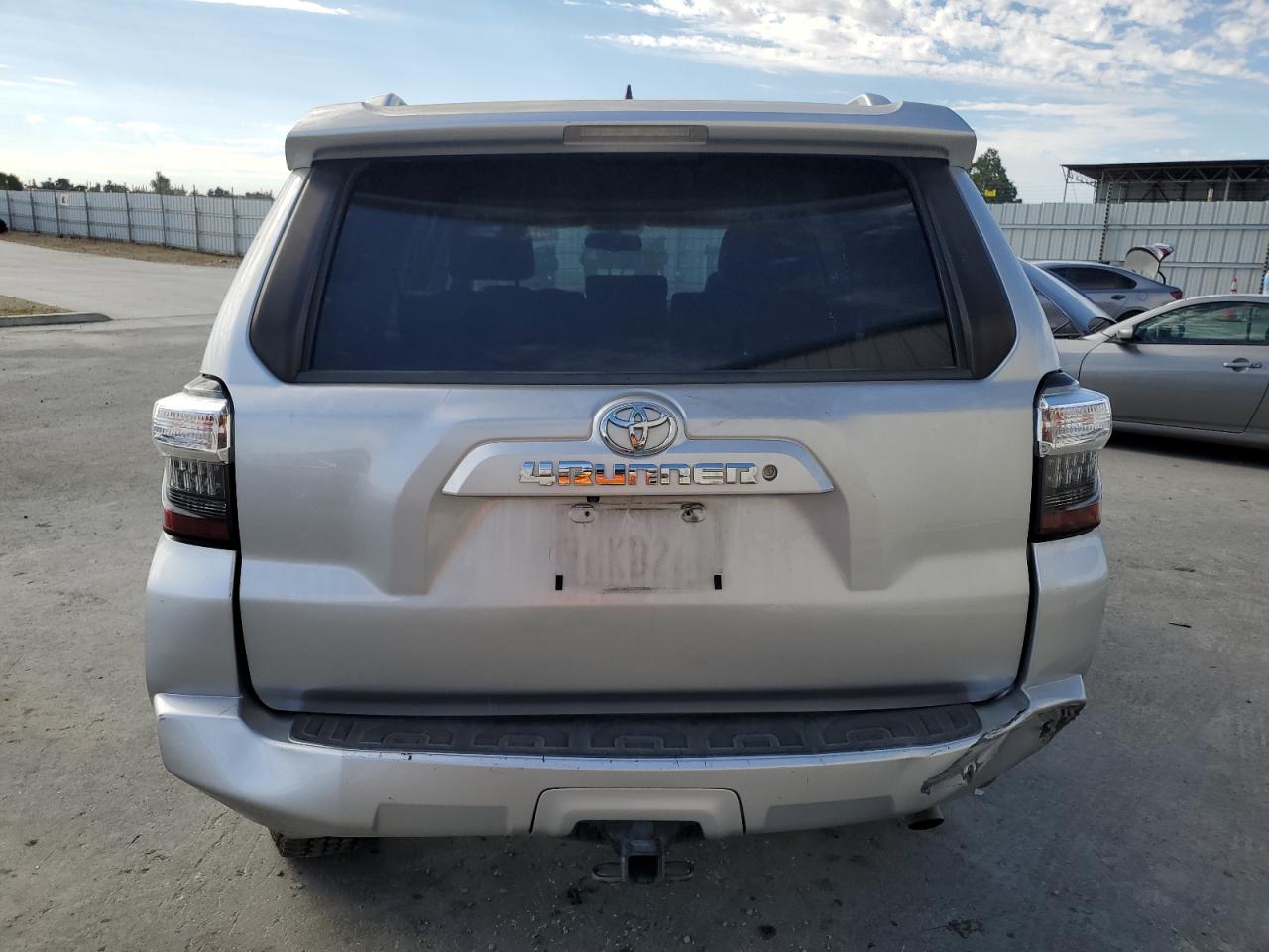 JTEZU5JR9F5103298 2015 Toyota 4Runner Sr5