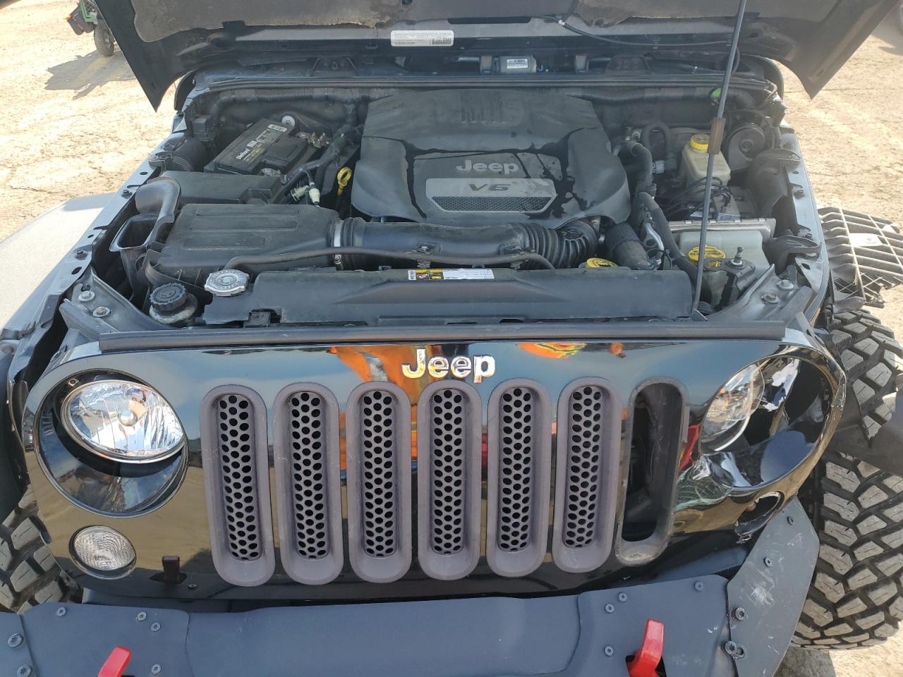 1C4HJWCGXFL575256 2015 Jeep Wrangler Rubicon