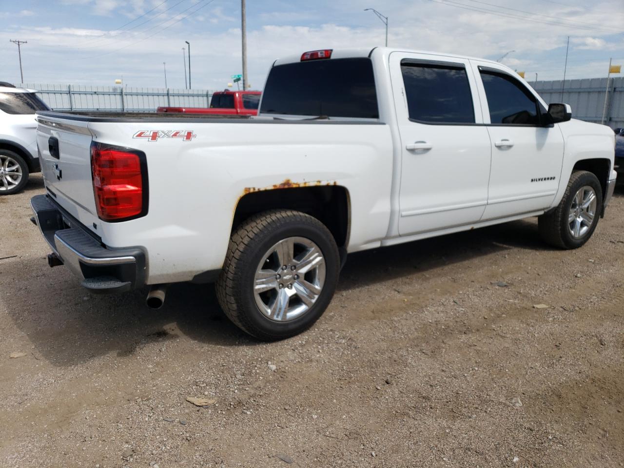 3GCUKREC6FG141355 2015 Chevrolet Silverado K1500 Lt