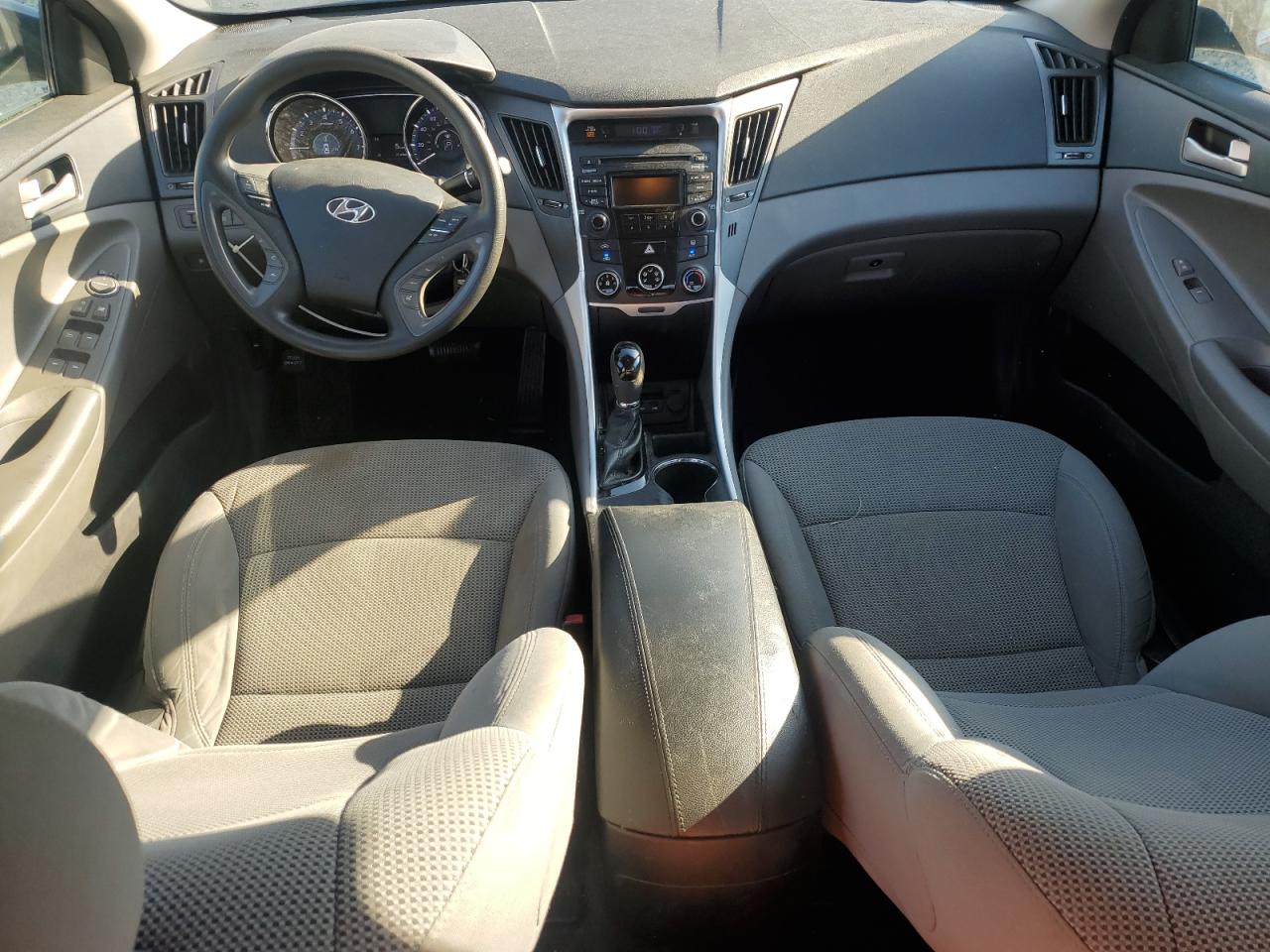 5NPEB4AC1EH865702 2014 Hyundai Sonata Gls