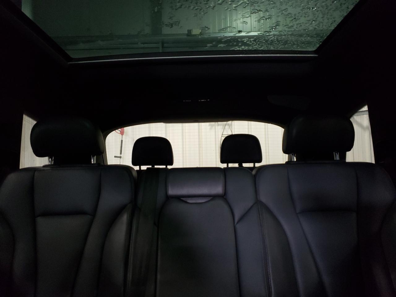 WA1LAAF72JD047748 2018 Audi Q7 Premium Plus