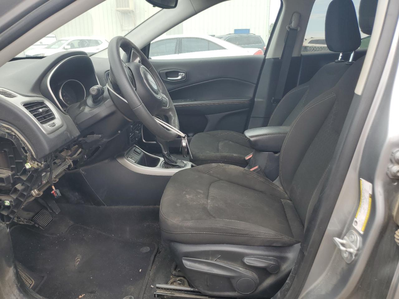 3C4NJCAB2LT256894 2020 Jeep Compass Sport