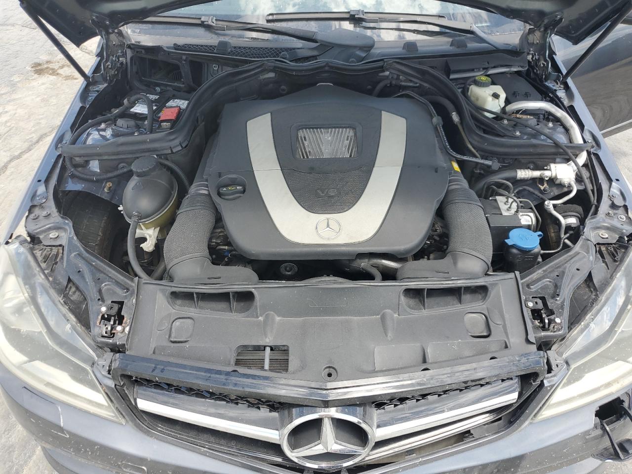 WDDGF5EB2BR185015 2011 Mercedes-Benz C 300