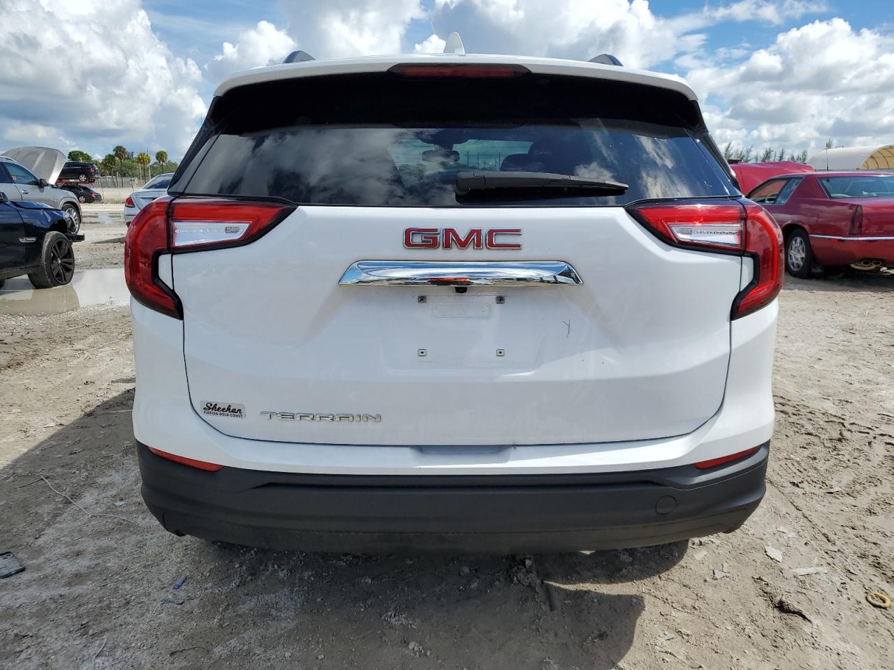3GKALMEV9NL209758 2022 GMC Terrain Sle