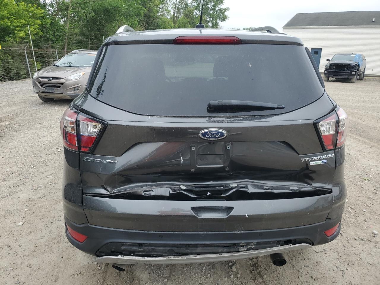 1FMCU9JD4HUE32176 2017 Ford Escape Titanium