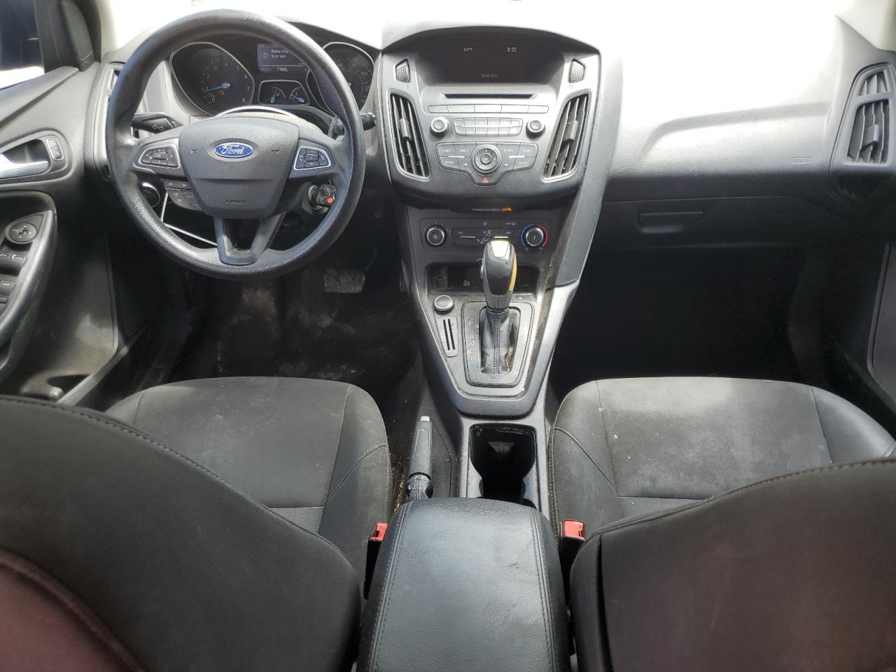 2015 Ford Focus Se vin: 1FADP3K22FL365970