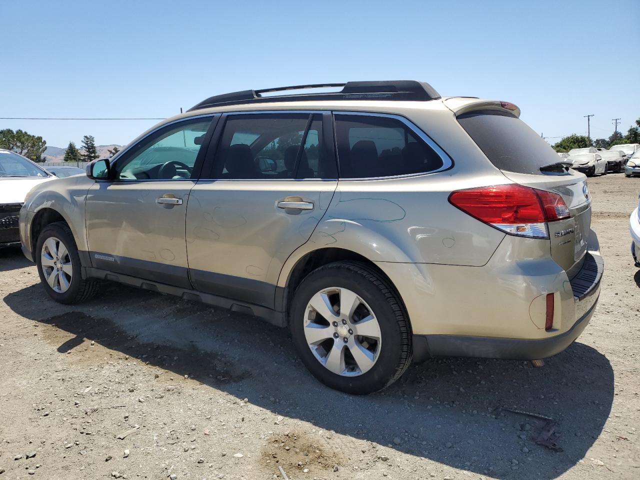 4S4BRBGC3A1320060 2010 Subaru Outback 2.5I Premium