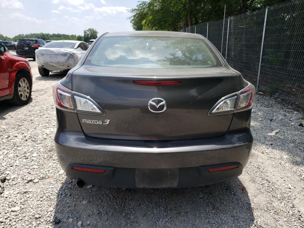 JM1BL1SF5A1338724 2010 Mazda 3 I